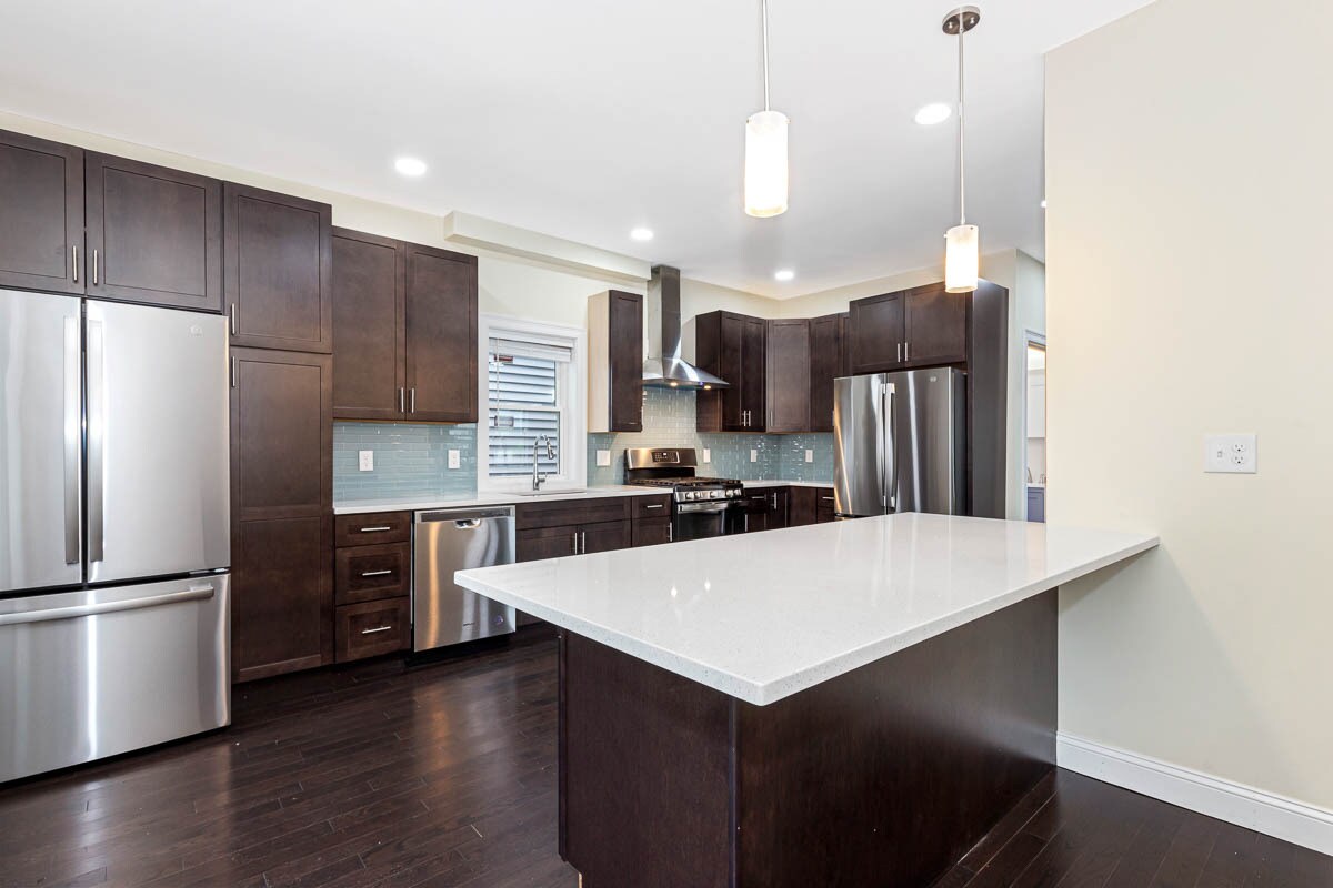 Building Photo - 77 Winchester St