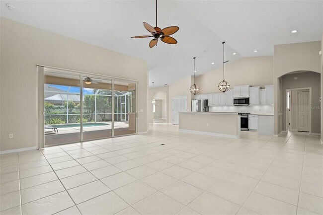 Building Photo - 7806 Drayton Cir