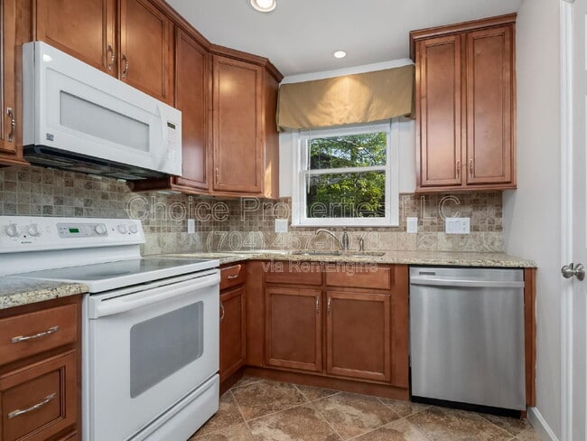 Building Photo - 3526 Colony Crossing Dr