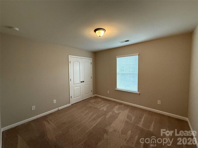 Building Photo - 1121 Wainscott Dr