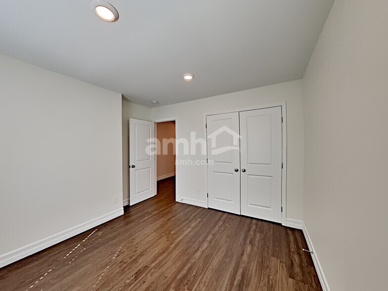 Building Photo - 6113 Wild Lilac Ct