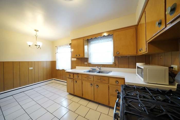 Building Photo - 4729 N Kildare Ave