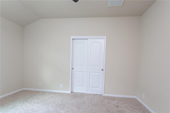 Building Photo - 11604 Yeadon Way
