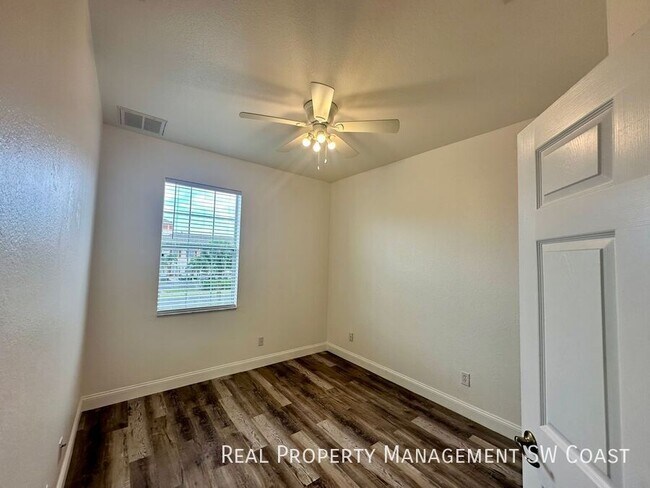 Building Photo - 4256 Liron Ave