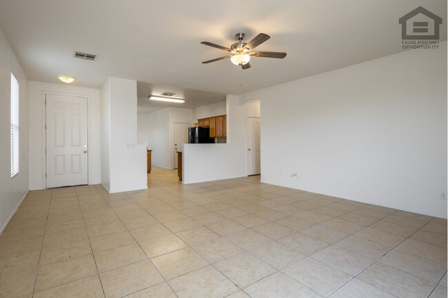 Building Photo - 4Bed/2Bath House in Maricopa! Move-In Ready on 11/12/2026!