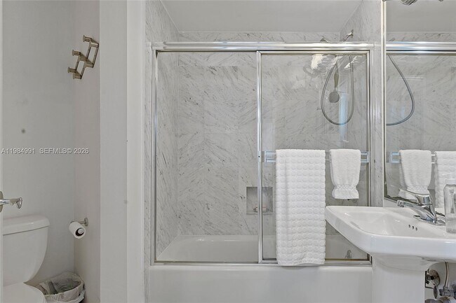 Building Photo - 9455 Collins Ave