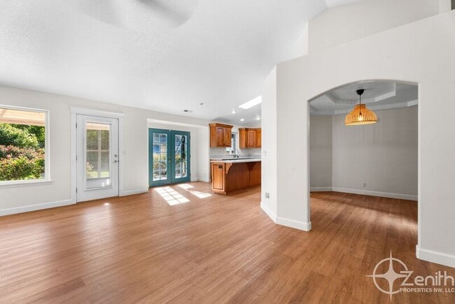 Building Photo - 8611 SE Patterson Pl
