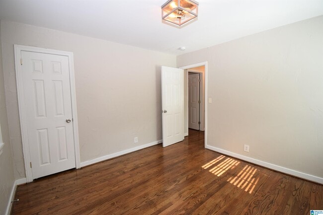 Building Photo - 1166 Alford Ave