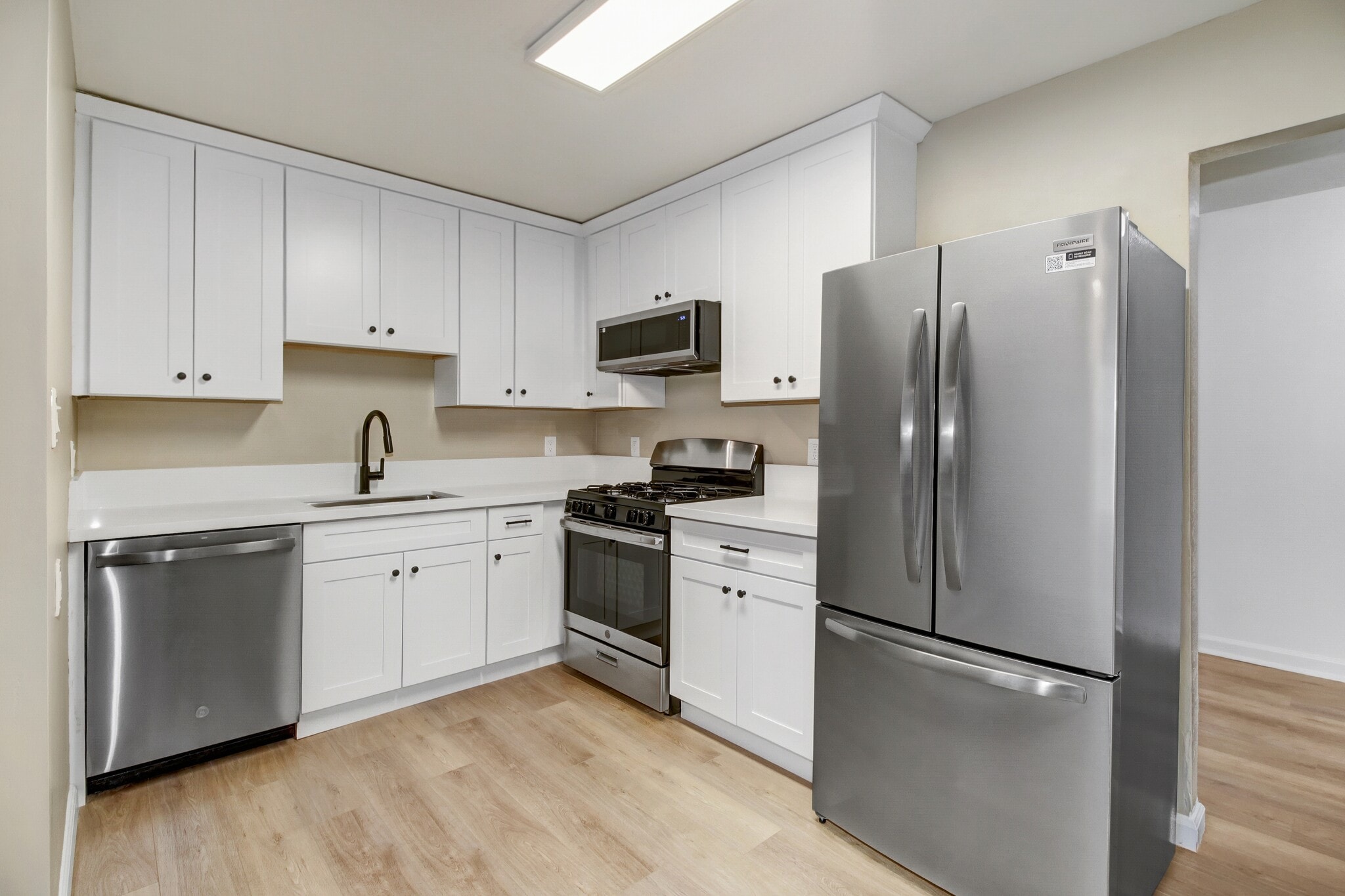 Building Photo - 47 Fallon Ln