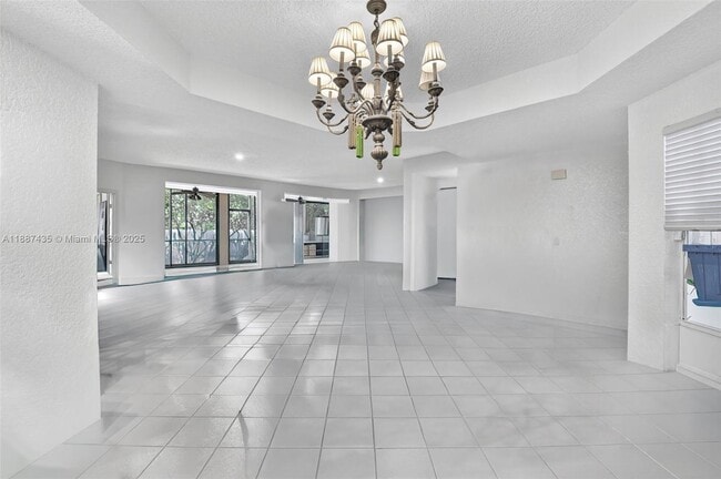 Building Photo - 11698 Briarwood Cir