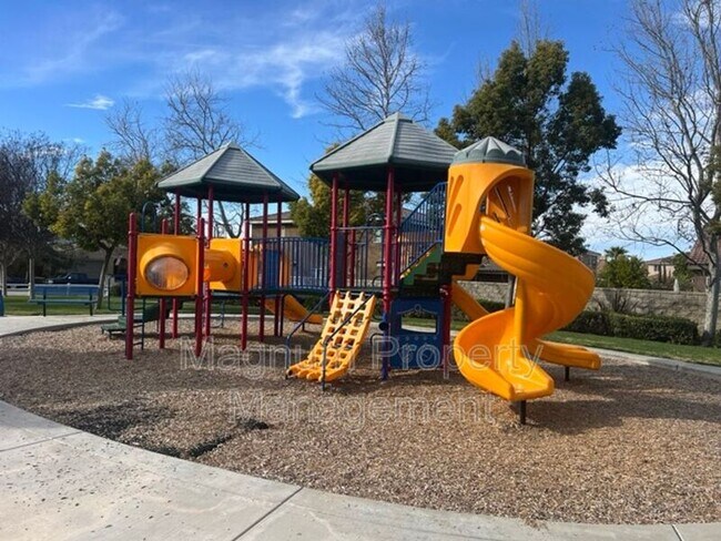 Building Photo - 31651 McCartney Dr