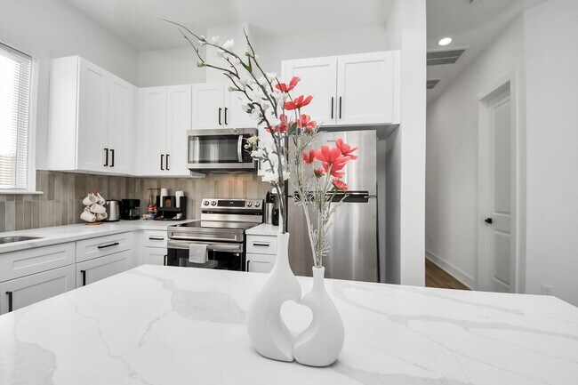 Building Photo - 3909 Maggie St