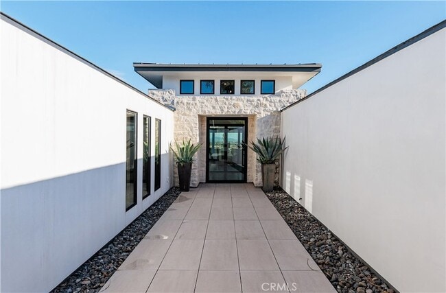 Building Photo - 32492 Azores Rd