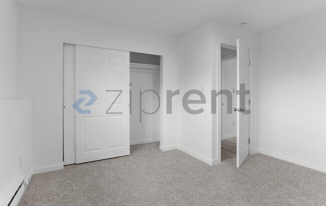 Building Photo - 1611 S 84th St