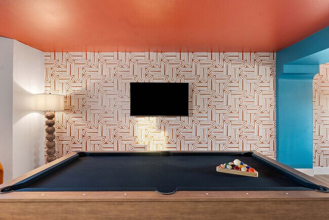 Building Photo - 7157 W Windrose Dr