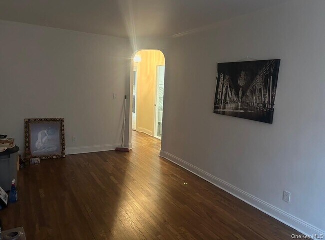 Building Photo - 133-24 Blossom Ave