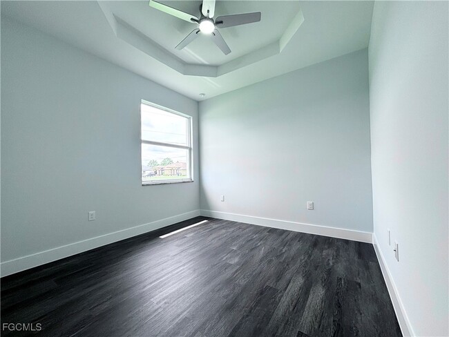 Building Photo - 4554 20th St SW