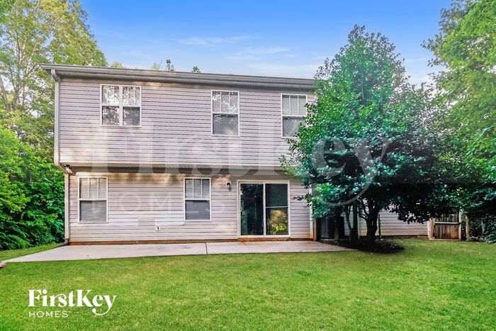 Building Photo - 151 Peterborough Dr