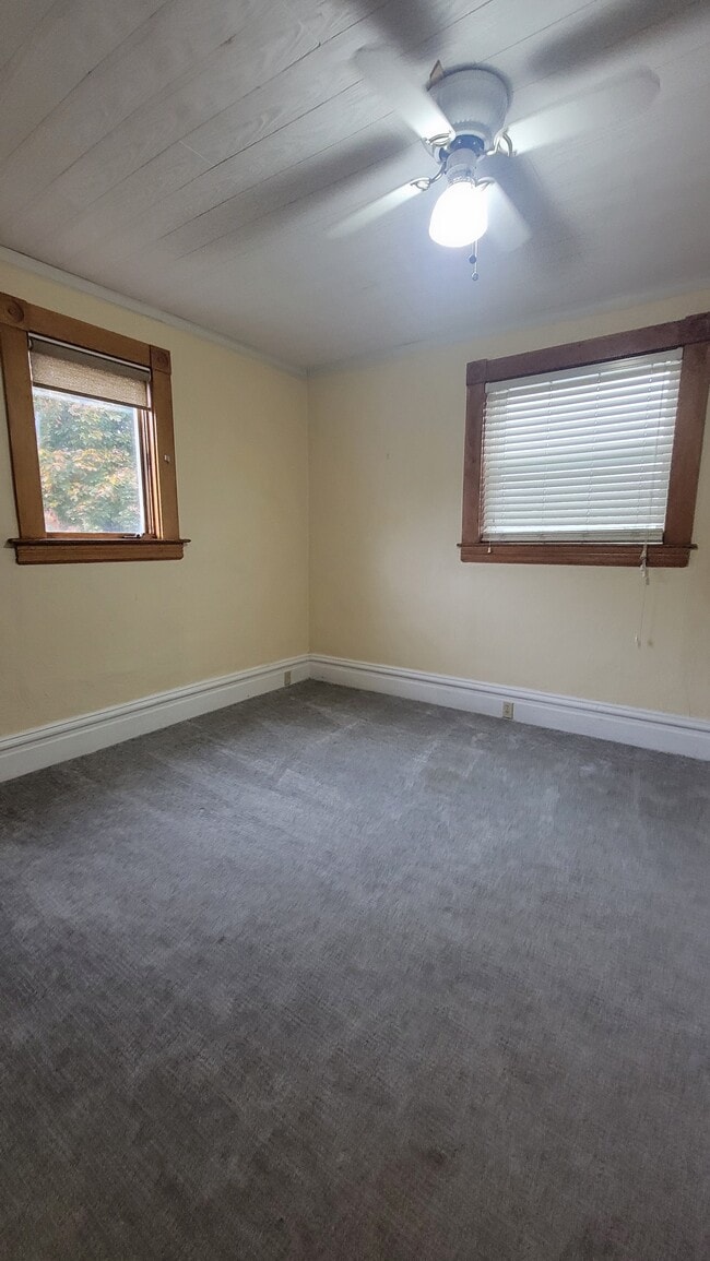 Building Photo - 441 Second St