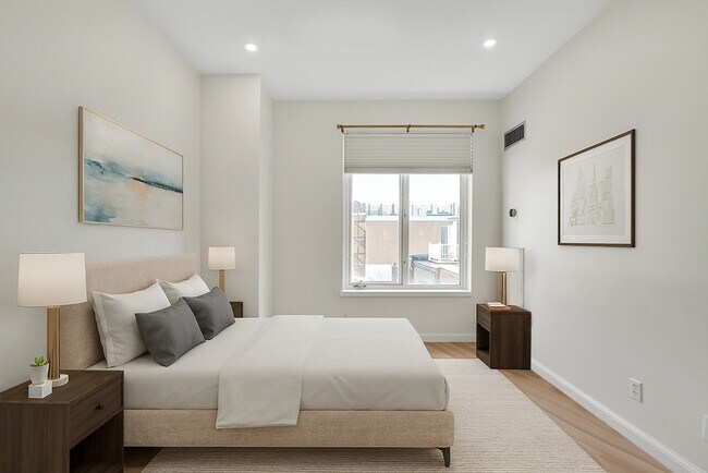 Building Photo - 19 Wiget St