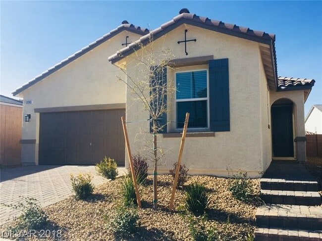 Primary Photo - 2263 Palatino St