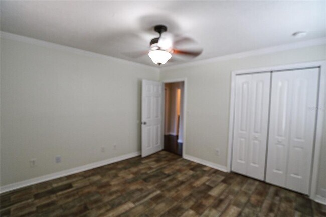 Building Photo - 4419 W Euclid Ave