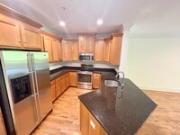 Building Photo - 21 Seir Hill Rd