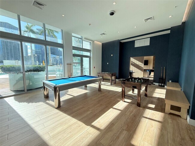 Building Photo - 90 SW 3rd St