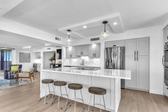 Building Photo - 5380 N Ocean Dr