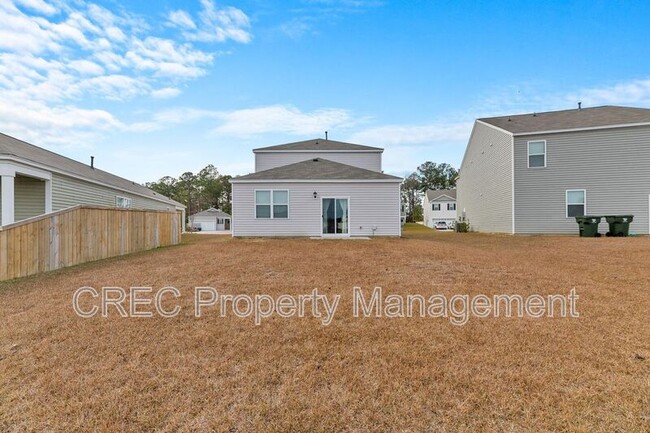 Building Photo - 657 Ladywood Dr