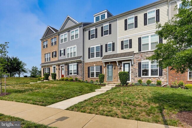 Building Photo - 6310 Berkley Bridge Pl