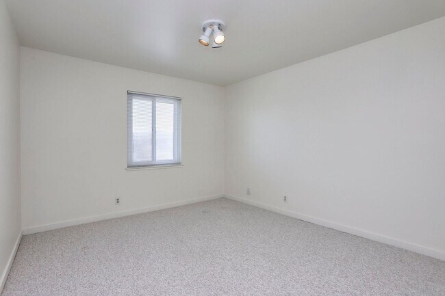 Building Photo - 4BR/3BA Tri-Level Home with Yard & 2-Car Garage | Foster City | YouTube Tour