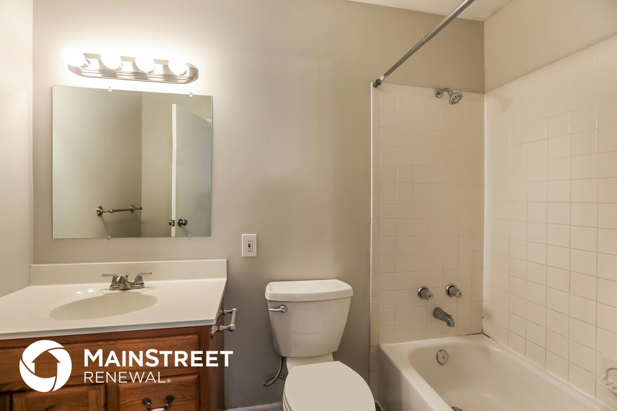 Building Photo - 7718 NE 54th St