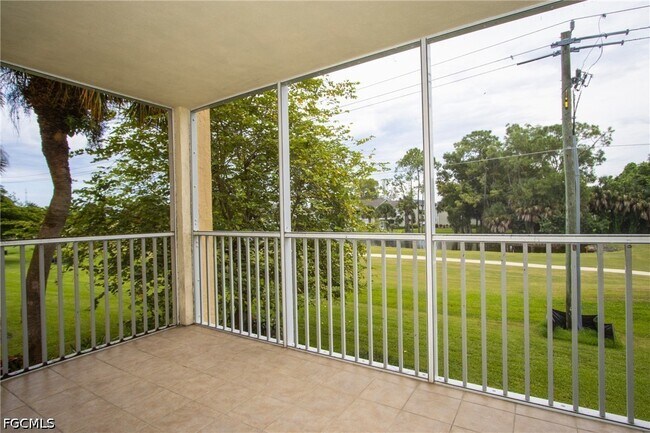 Building Photo - 1083 Forest Lakes Dr