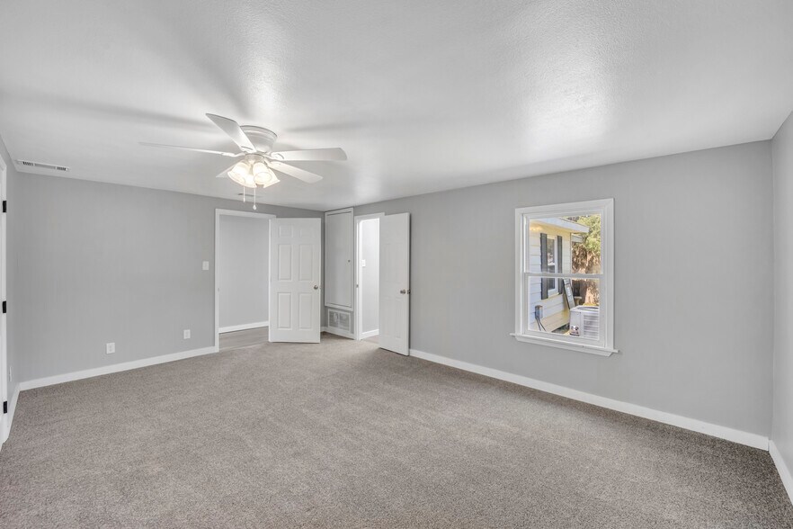 Building Photo - 4255 State Highway 323 W