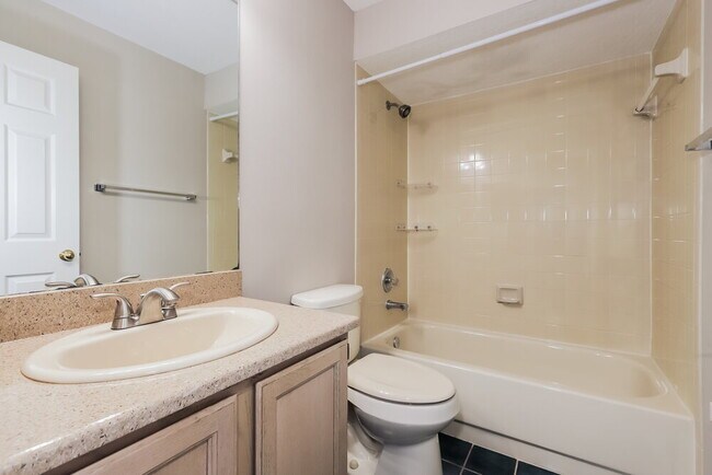 Building Photo - 2035 Attaway Dr