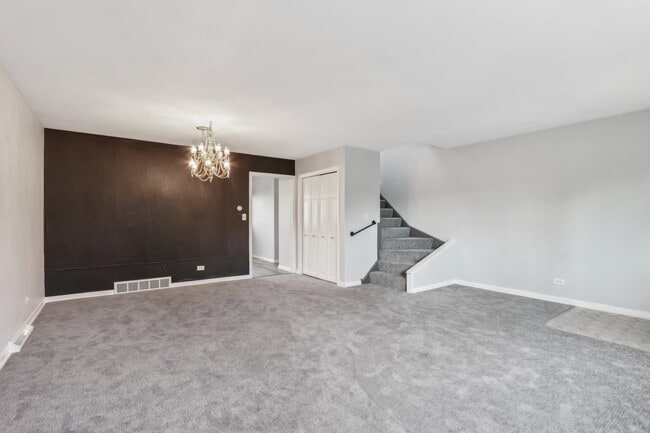 Building Photo - 414 Skokie Ct