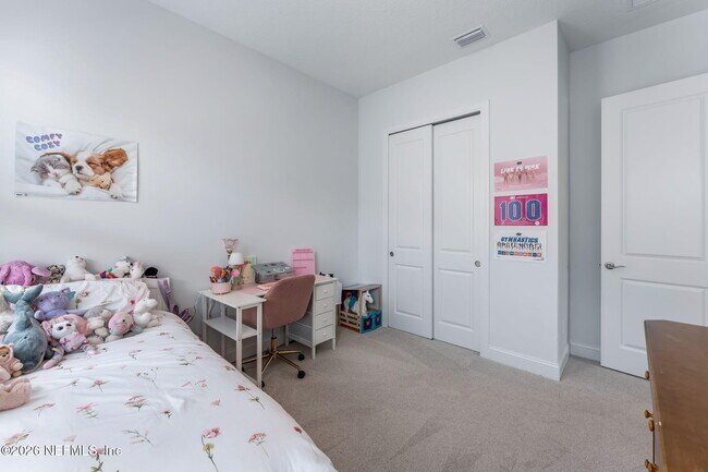Building Photo - 281 Pne Grv Pt