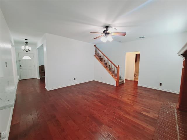 Building Photo - 1534 Chapman Dr