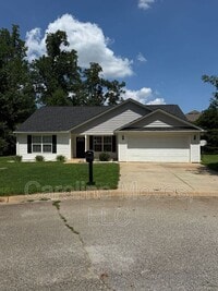 Building Photo - 7 Birchbriar Way