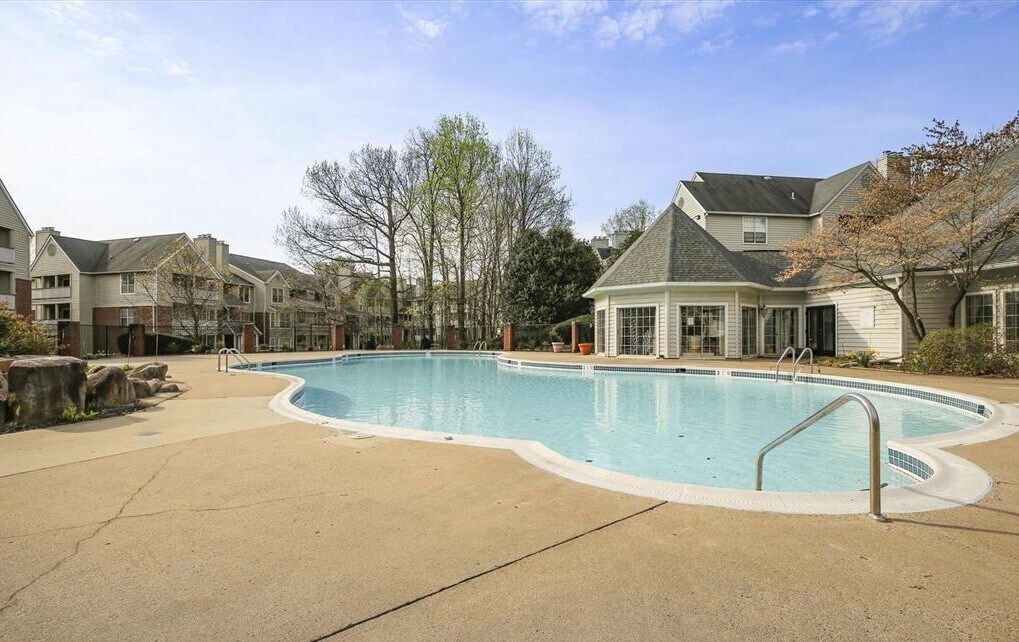 Building Photo - 3922 Penderview Dr