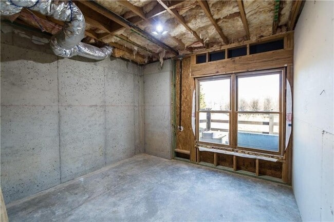 Building Photo - 8465 Bethel Ridge Ct