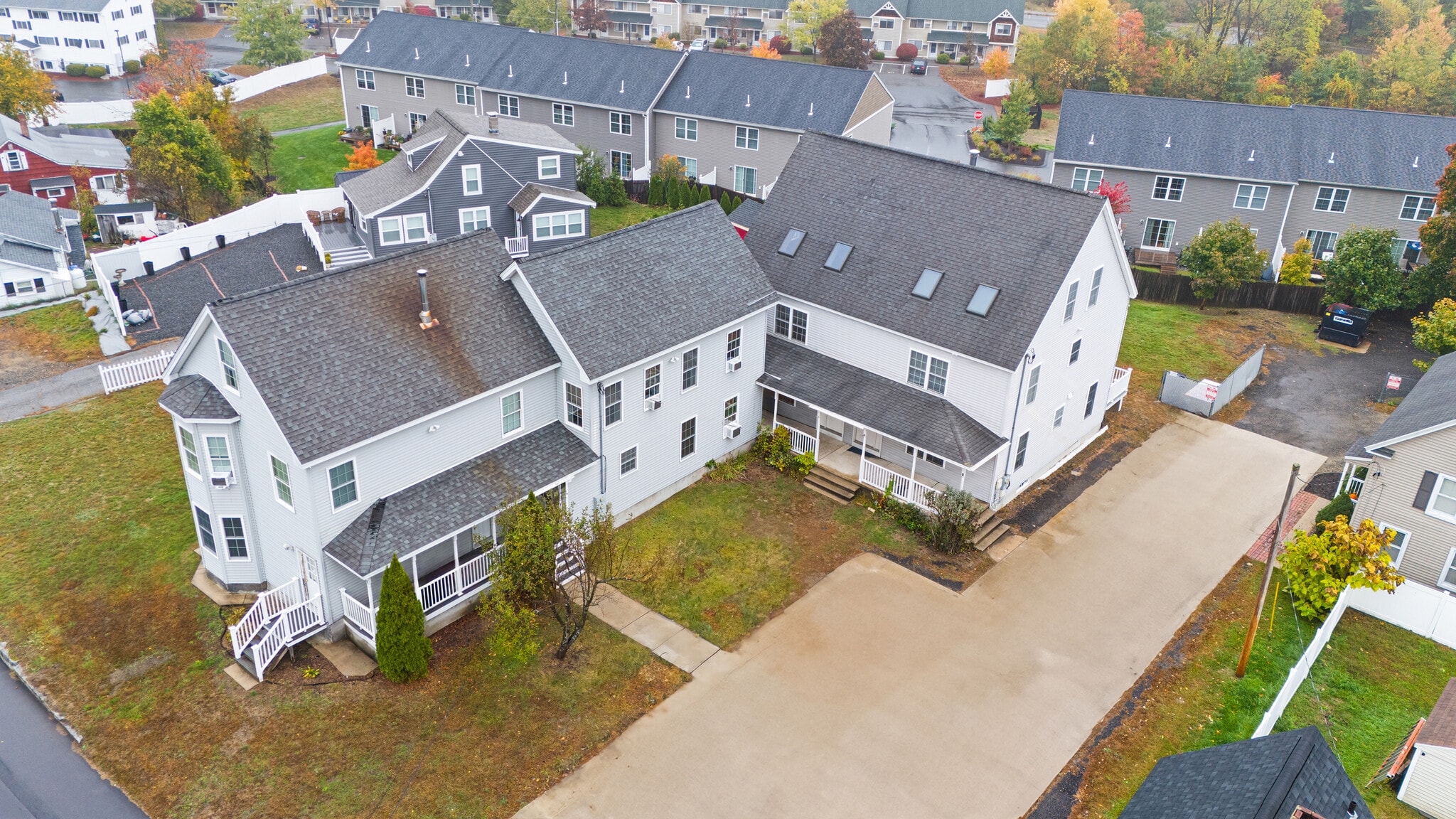 3 level townhouse located in 4 unit building - 8 Highland Ave