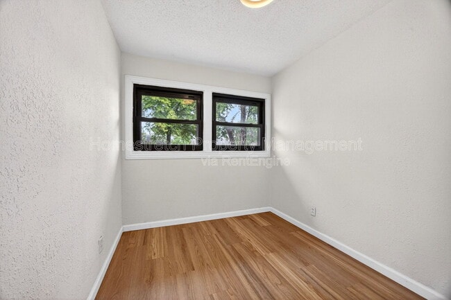 Building Photo - 368 Cameron Rd