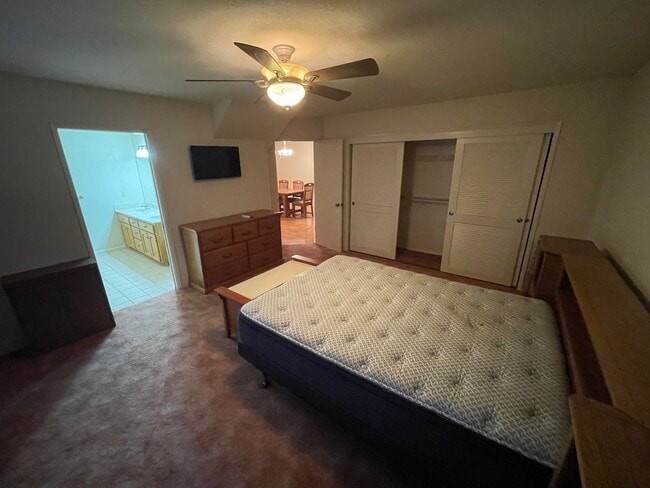 Building Photo - Magalia 2 bed 2 bath home with bonus room. Attached garage, private backyard