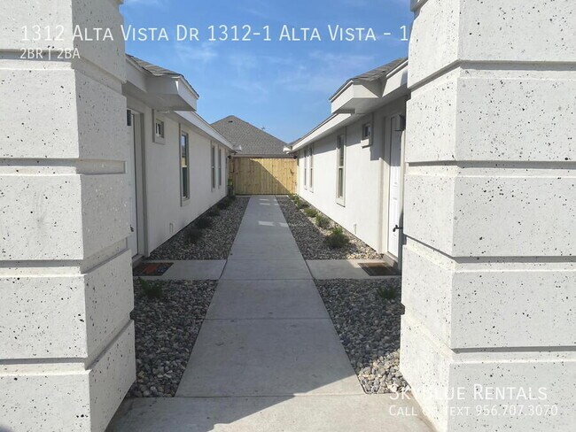 Building Photo - 1312 Alta Vista Dr