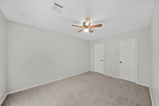 Building Photo - 11311 Brettwood Dr