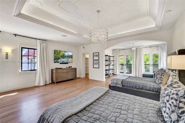 Building Photo - 2035 NE 31st Ave