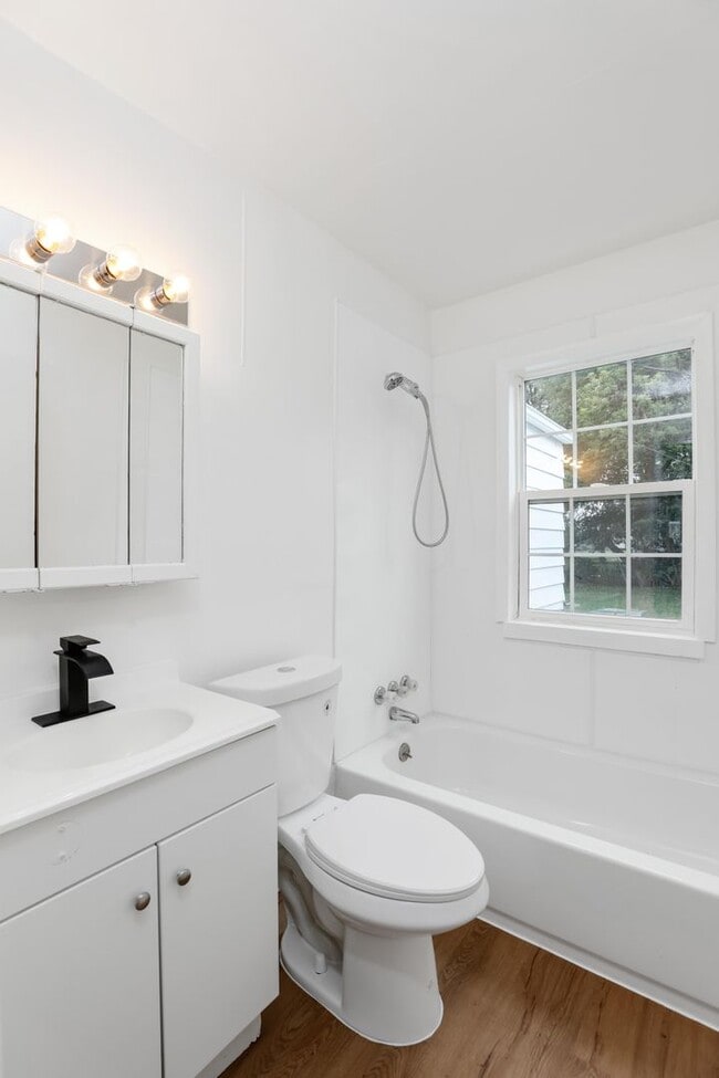 Building Photo - 6838 Republic