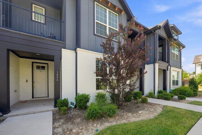 Building Photo - 1652 Jessica Dr